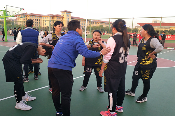 恭贺公司在太原理工大学新生杯女子篮球赛中喜获亚军 恭贺公司在太原理工大学新生杯女子篮球赛中喜获亚军