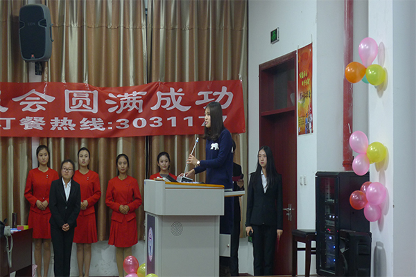 15VIP太阳集团举办“明德砺志，向梦起航”军训汇报会