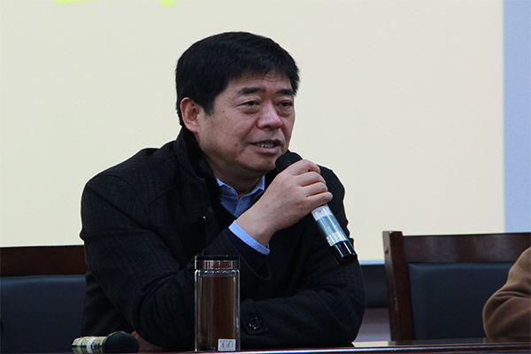 吕永康副校长为公司教职工解读高等教育内涵式发展
