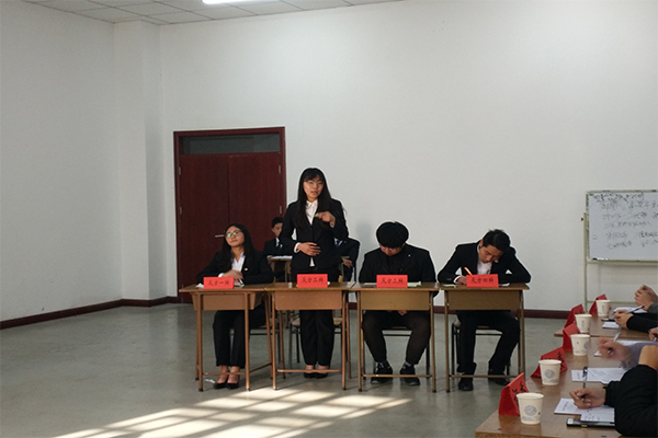 祝贺公司在第八届“清泽博思杯”辩论赛中挺进四强